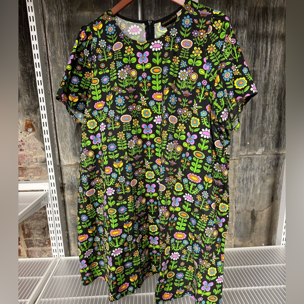 Nooworks Molly in Awesome Blossoms by Krista Perry